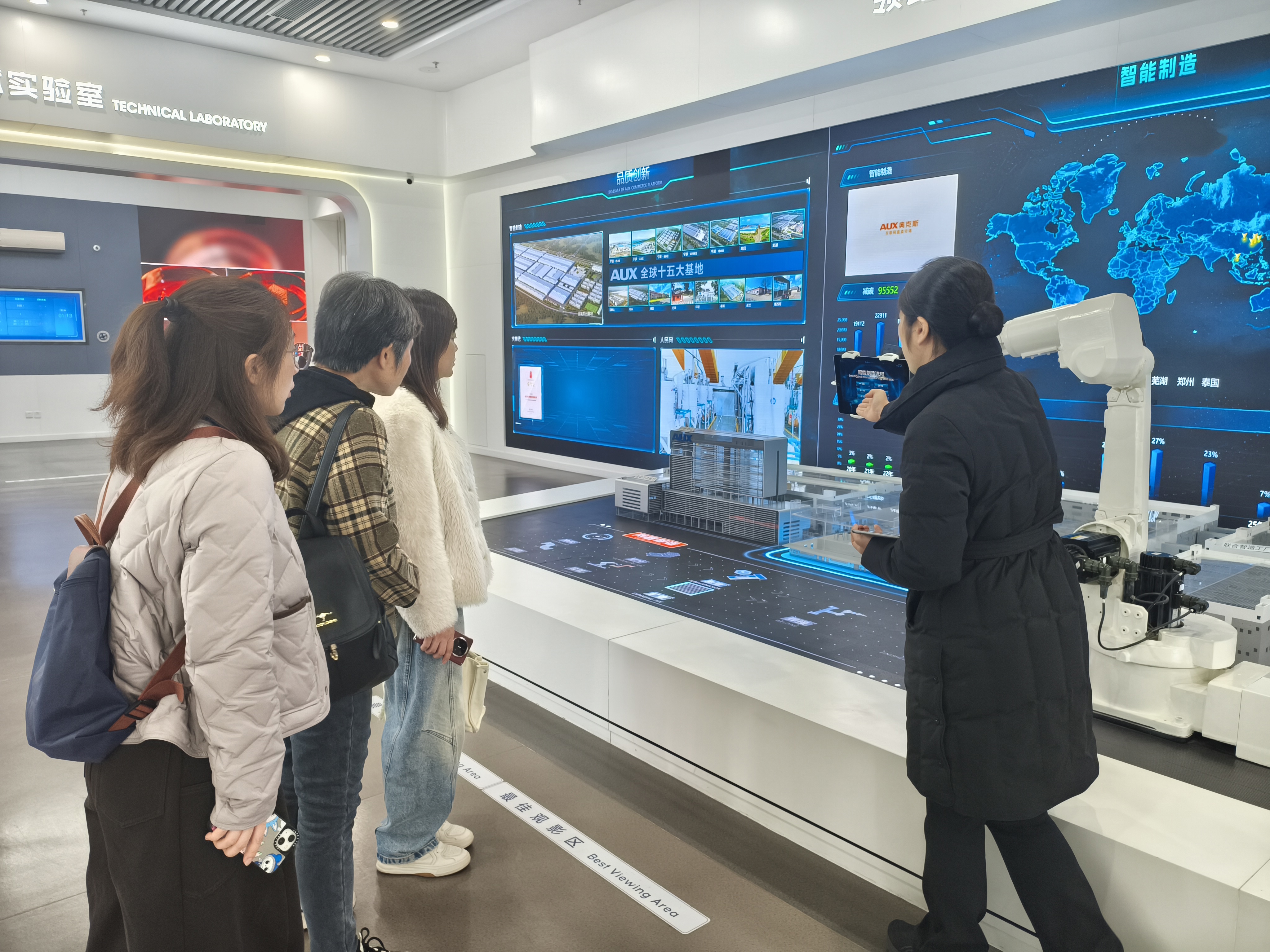 b004110c7fa6b24b1db3a7f5fef8a681